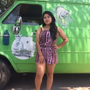 Meet your Posher, Perla